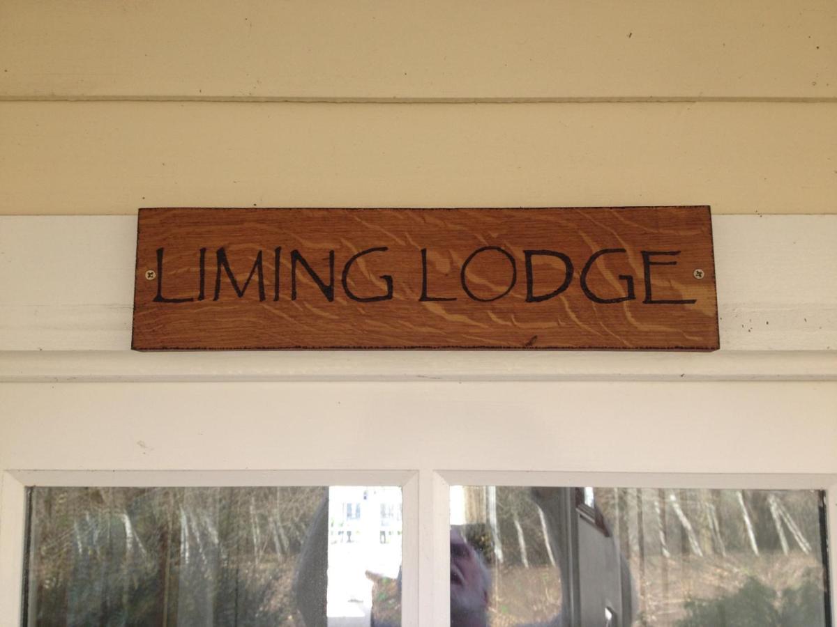 Liming Lodge - Lakeside Home In The Cotswolds Южен Сърни Екстериор снимка