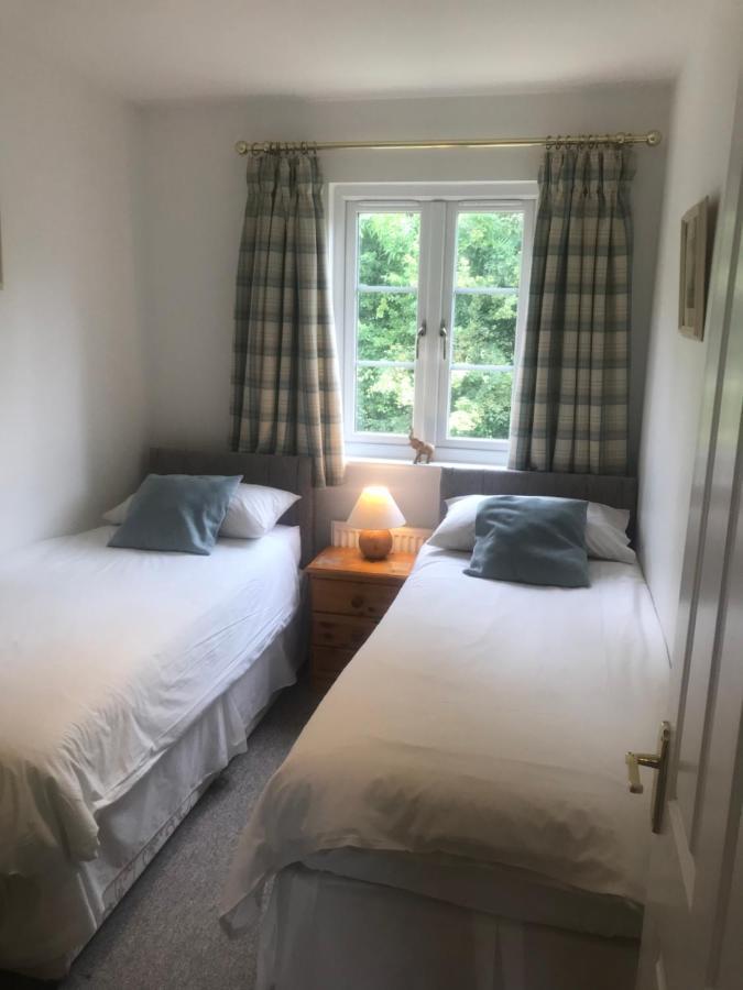 Liming Lodge - Lakeside Home In The Cotswolds Южен Сърни Екстериор снимка